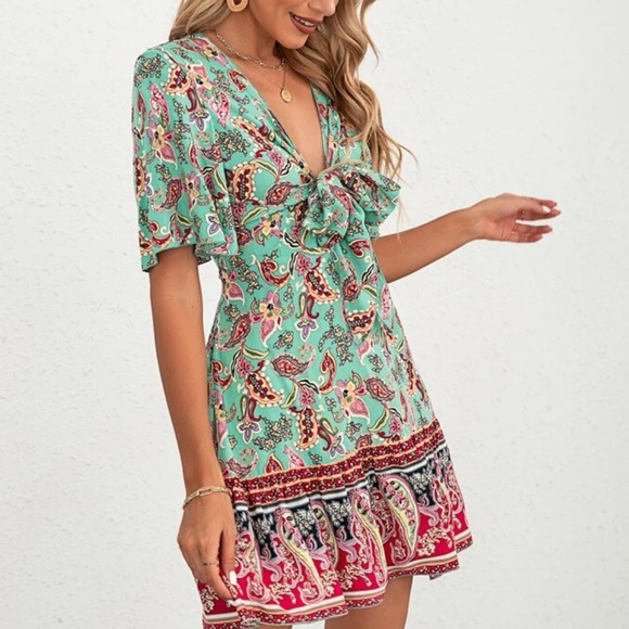 Boho mint green paisley print knot front mini dress - Picture 4 of 6